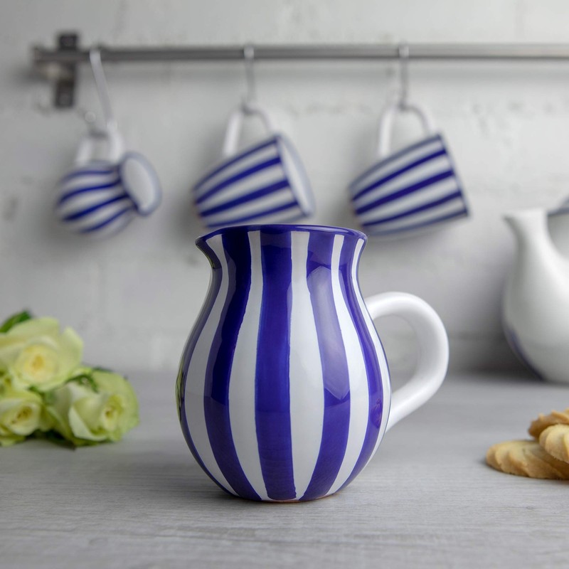 City to Cottage® - Keramik Milchkännchen | Blau-Weiß gestreift |