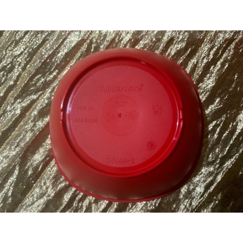 Tupperware New Set of 4 Legacy 400ml Bowls in Red