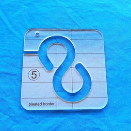 HONEYSEW Free Motion Quilting Template Series 5 with Quilting Frame for Domestic Sewing Machine Ruler (Pleated Border Template)