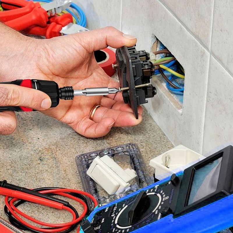 Electric Screwdriver Kit Large Torsion Rechargeable Multifunctional Mini Screw Driver
