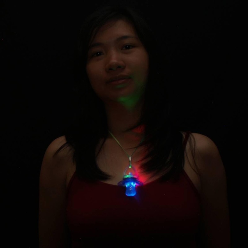 Flashing Panda Blinking Toy Pacifier Necklace (4 pieces)