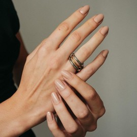 Shapes Studio Waterproof Linked Ring, Link Ring (Acacia), stackable Ring(solarium), Minimalism style for women, Never Tarnish, best Birth day gift, Christmas Gift, 9, Titanium, No Gemstone