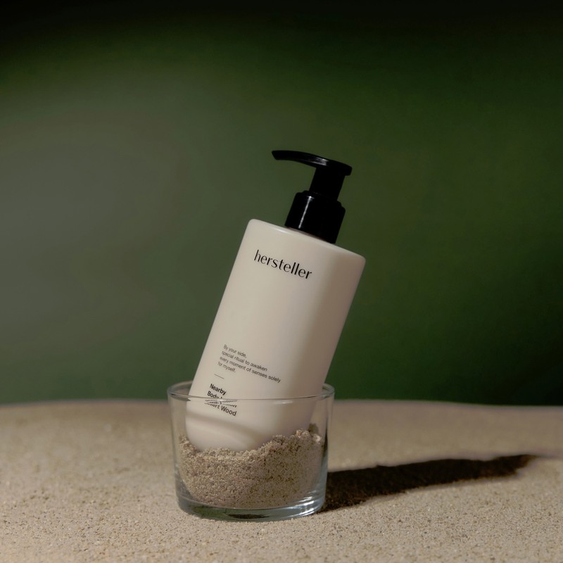 Husteller [Moist/Fragrant] Husteller Nearby Body Lotion 300ml / [촉촉한/향기좋은] 허스텔러