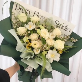 200 Sheets Korean of Cotton Wrapping Flower Paper Non-Woven Floral Wrapping Paper, Waterproof Pleated Withdrawable Flower Bouquet Lining Paper Flower Shop Supplies Floral Gift Packaging Paper