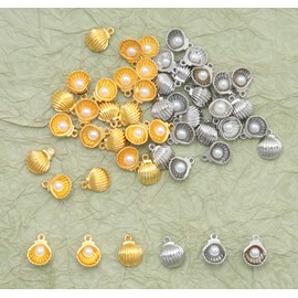 Ruwado 50 Pcs Shell Charms with Faux Pearl Metal Vintage Cute 1.2 x 0.9 cm Chic Pendants for DIY Jewelry Making Necklace Bracelets Earring Keychain Scrapbooking Decoration Supplies (Gold and Silver)