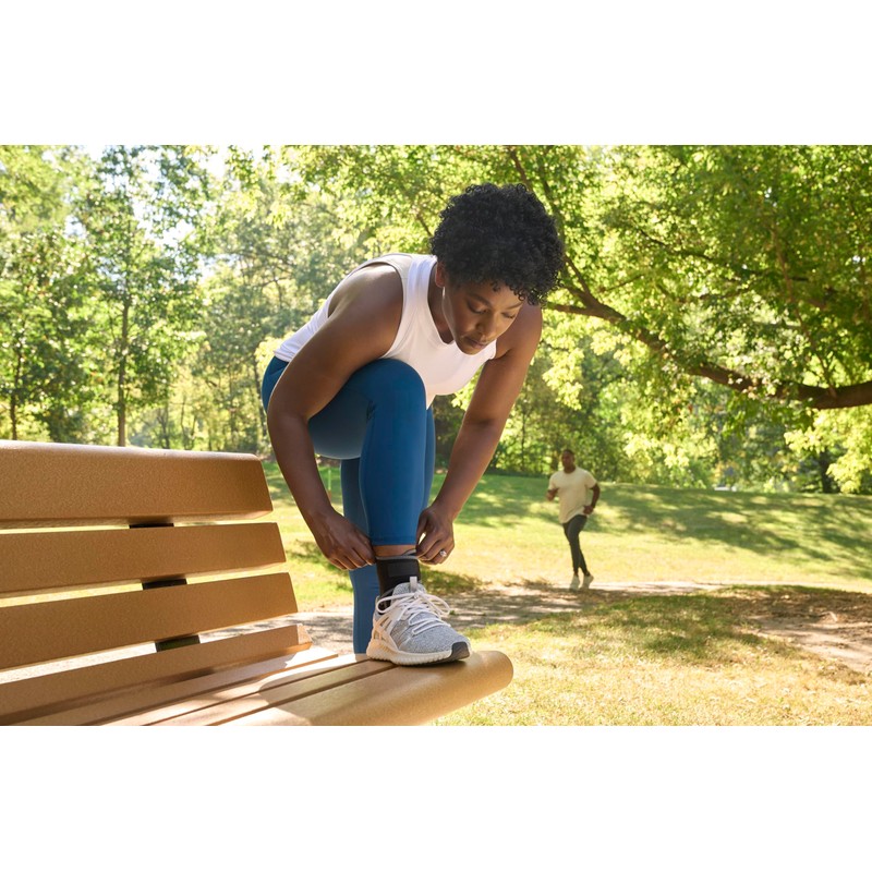 ACE Sport Basics Ankle Support 101020, Adjustable, Works on Either