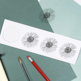 Azeeda 4 x Klein 50mm 'Marguerite Daisy' Permanente Transparente Aufkleber für Fenster/Autos/Wände/Skateboards etc (DC00126572)