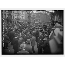 HistoricalFindings Photo: Socialist Meeting,Union Square,May 1,1908,Policemen,Crowd Gathered,Cremo Sign