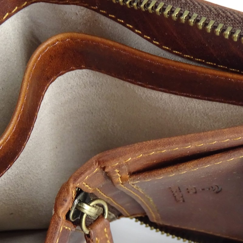 Fregery ® Leather Wallet for Men with RFID Protection with