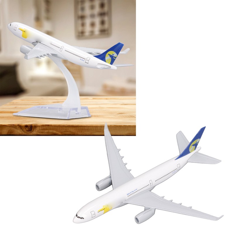 Alloy 767 Airplane Model Alloy Simulated Exquisite Airliner Model Toy