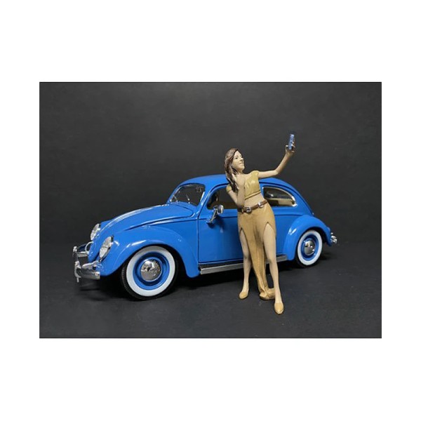 DCD "Partygoers" Figurine V for 1/24 Scale Models by American