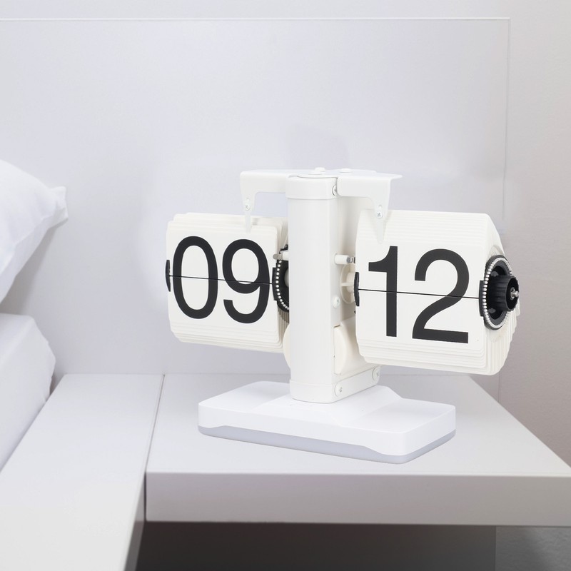 Retro Flip Down Clock Innovative Light Luxury Simple Design Flip