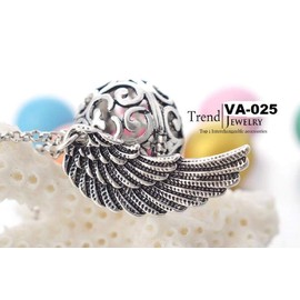 Collar Llamador de Angel - ALA DE ANGEL PLATEADA - Colgante Dije Esfera con Cascabel, Proteccion y Armonia Amuleto Espiritual Energia Positiva Regalo Especial para Mujer Angeles de la Guarda Amuleto de Proteccion Talisman- VA025 Plateada - Bola Turquesa