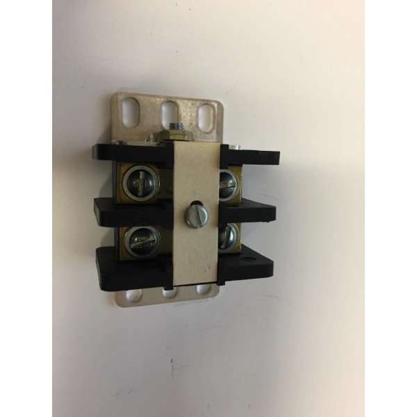 BT-2 CURTIS CONN BARRIER STRIP 2CIRC 0.652" 2.31MT X 3.01