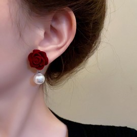 Sttiafay Vintage Flower Pearl Dangle Earrings Red Velvet Flower Earrings Gold Pearl Drop Earrings Camellia Flower Stud Earrings Pearl Wedding Earrings Jewelry for Women