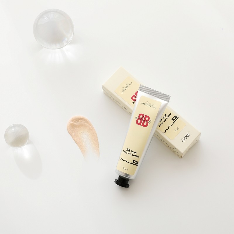 All-in-one BB iron tone-up lotion What is foundation? Whitening and