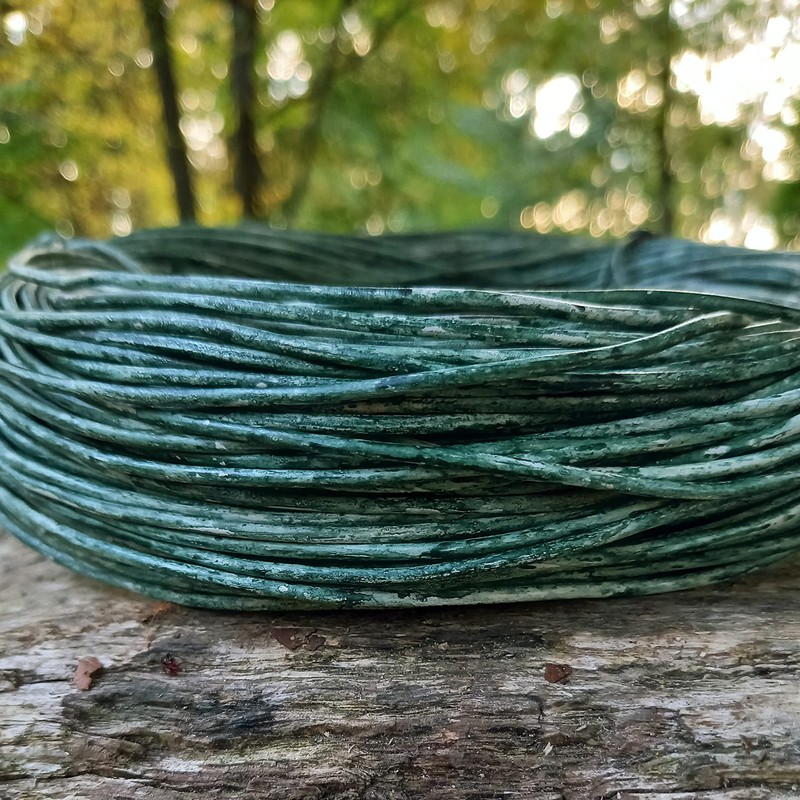 esnado Leather Cord Round 2 mm Red (5 Metres, Red)