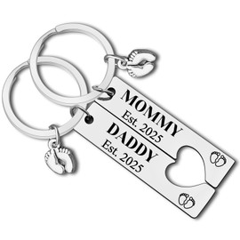 Pregnancy Announcement Keyring Gift New Parent Gifts Daddy and Mommy Est 2025 Keychain Set First Time Dad Gifts New Mom Jewelry Mommy to Be Gift Baby Shower Parents to be Gifts Soon to Be Parents Gift