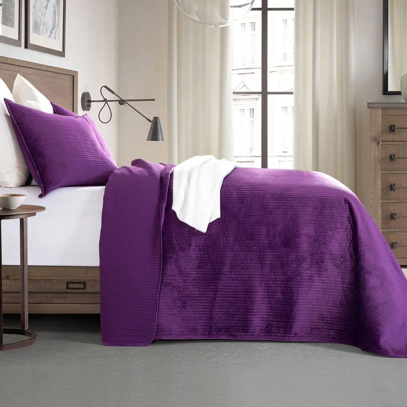 Elegant Comfort Luxury 3-Piece Velvet Corduroy Stripe Quilt Set, Ultra