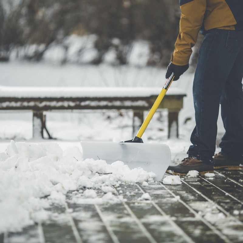 The Snowplow The Original Snow Pusher (24 Inches)