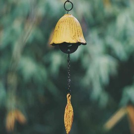 Oavand Set of 2, Japanese Traditional Lucky Small Wind Chimes for Outside, Iwachu Cast Iron Bless Temple Wind Bell Memorial Wind Chimes Indoor Garden Bell, Patio, Balcony ((Yellow Leaf and Pinecone)