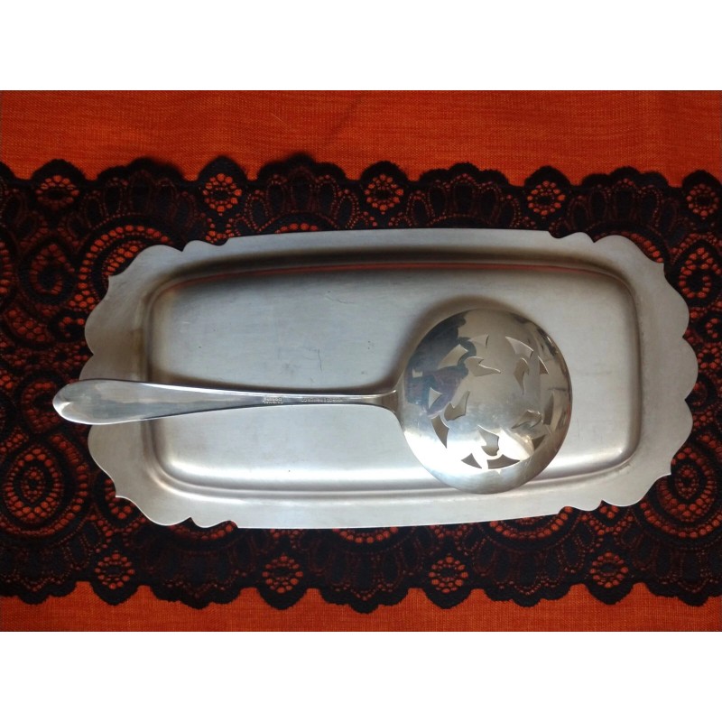 Select Rogers Cranberry Set, Gravy Boat /Tray, Pumpkin Salt Pepper,