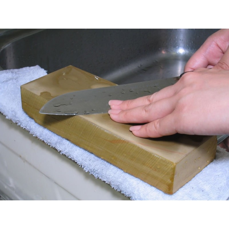 Houcho.com Whetstone, Medium-Grade Whetstone, Akamonzen (Small)