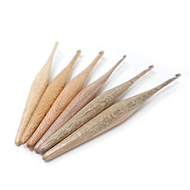 Furls Crochet Hook, Silver Oak Streamline Wood, Crochet Hooks 7" (5.5mm I)