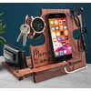 Docking Station Holz personalisiert – Männer Geschenk zum Geburtstag –