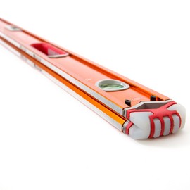 Swanson Tool Co SVB48M 48 inch Savage Magnetic Anodized Aluminum Box Beam Level with Gelshock End Caps and 3 Bubble Vials for 0°/90°/45° Measurements—Contractor Series