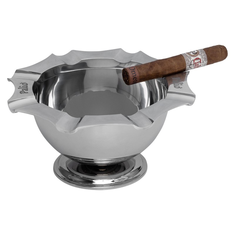 Palió® Tazza ashtray combines functionality with aesthetics, providing a stylish