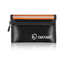 Fireproof Bag with Reflective Strips 20 x 13 cm - Practical Small Fireproof Money Bag for Documents, Cash and Valuables, 5200°F Heat-Resistant Waterproof - Black, Pack of 1