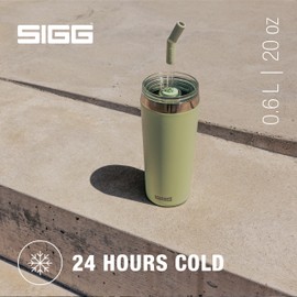 SIGG Helia Kaffeebecher to go (0.45 L / 0.6 L), doppelwandig isolierter Thermobecher mit Glas-Strohhalm, auslaufsicherer Tumbler aus Edelstahl für heisse & kalte Getränke