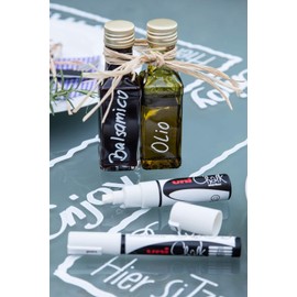 UNI CHALK PWE-8K RED MARKER CHISEL TIP (8.0mm BX 6)