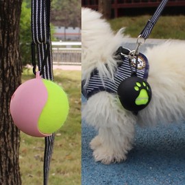 GuoQiao Lightweight Tennis Ball Holder with Dog Leash Attachment Hands-Free Pet Ball Cover Holder Portable Tennis Ball Clip