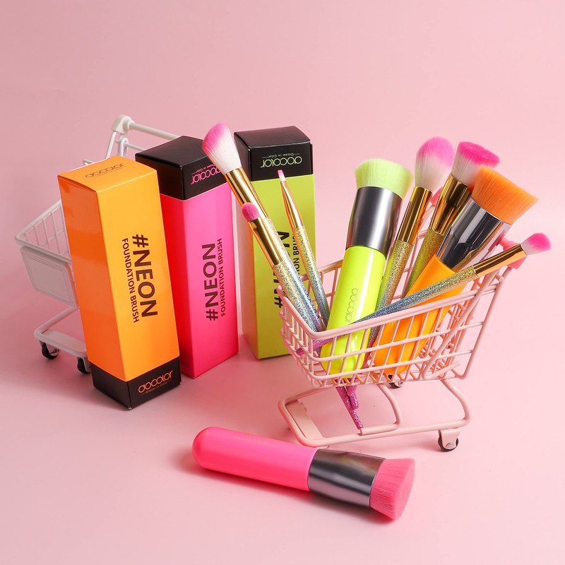 Docolor Angled Kabuki Foundation Brush Synthetic Professional Face Blush Liquid