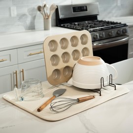 S&T INC. Dish Drying Mat XL, 18” x 24”, Absorbent Microfiber Kitchen Counter Mat, Drying Pad for Dishes, Utensils, Pots and Pans, Extra Large, Diamond Texture, Cream