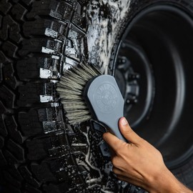 Chemical Guys Wheel Works Cepillo para ruedas y carrocería de uso medio (apto para coches, camiones, SUV, autocaravanas, motocicletas y más) Gris