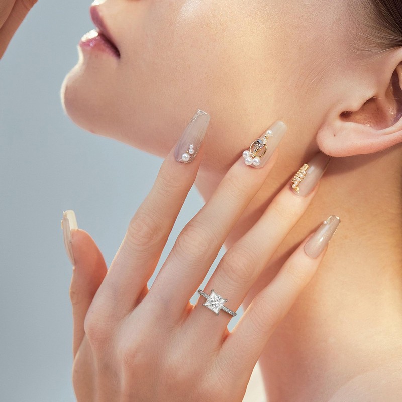 MOOSEA Promise Rings for Couples, Moissanite Travel Rings for Women