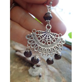 Wooden fan changers: great earrings with turned wooden beads