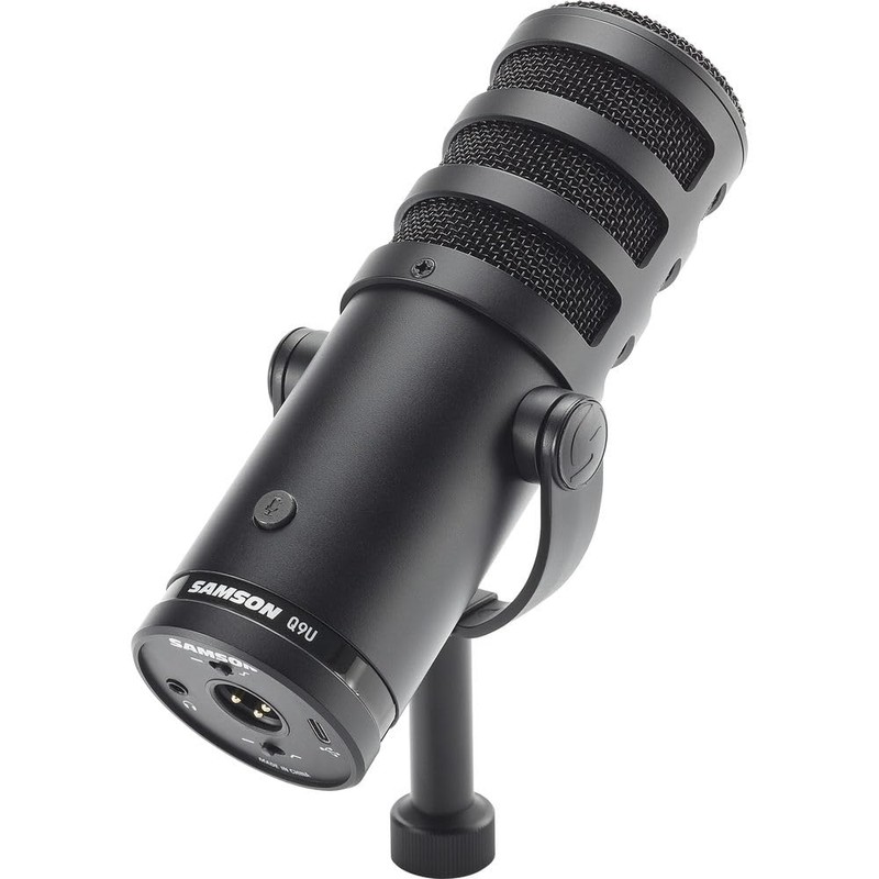 Samson Q9U XLR/USB Dynamic Broadcast Microphone Bundled with Mic Table