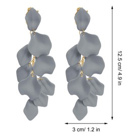 Rbenxia 1 Pair of Long Acrylic Rose Petal Dangle Earrings Rose Flower Earrings Drop Statement Layered Floral Petal Earrings for Women (Grey)