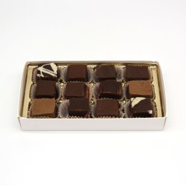 Gourmet Fudge Gift Box – 12 Pieces, 6 Assorted Flavors – Perfect for Anniversaries, Valentine’s Day, Birthdays, and Special Occasions – Sweet Gift for Loved Ones