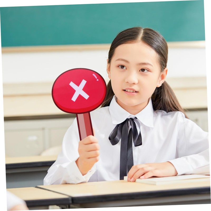 KICHOUSE 2Pcs Handheld Voting Paddle Classroom Voting Board Design for