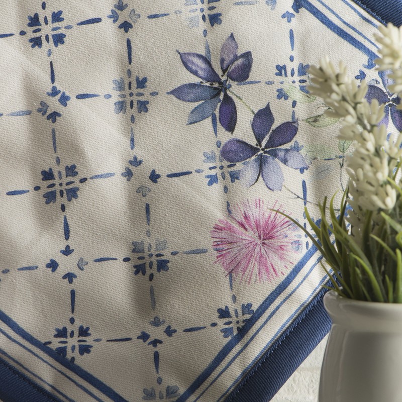 Maison d' Hermine Spring/Summer Set with Oven Gloves and Pot