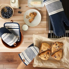 KITCHENAID Vintage Stripe Oven Mitt, Mini Oven Mitt & Pot Holder 4-Pack, 100% Cotton, Heat Resistant, Ink Blue/Ivory, 7"x14", 5.5"x9" & 7"x10"