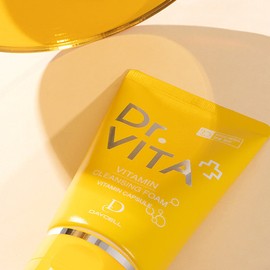 Daycell Dr. Vita Moisturizing Soothing Vitamin Capsule Foam Cleansing 100ml / 닥터비타 보습 진정 비타민 캡슐 폼 클렌징 100ml