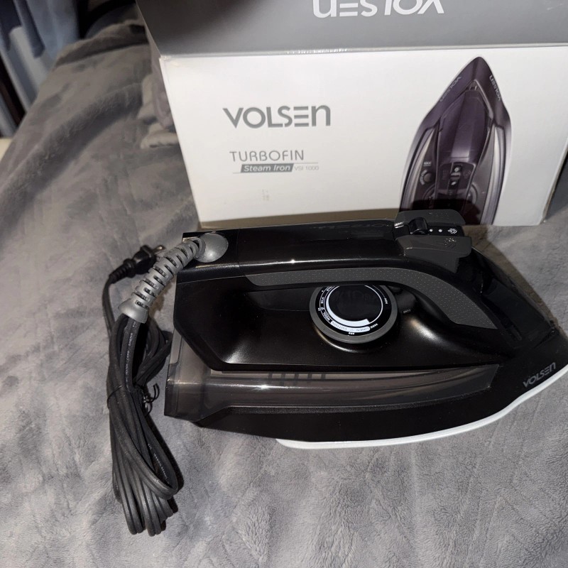 Volsen Trubofin 1200W Steam Iron VSI 1000 Self Cleaning Retails