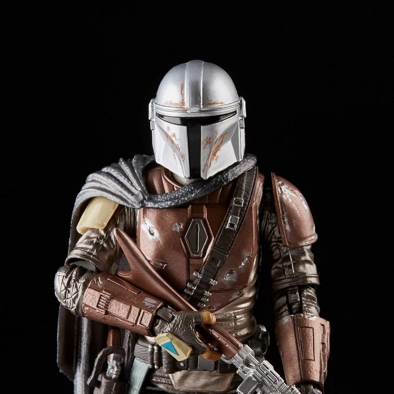 HASBO The Black Series 15cm Carbonised The Mandalorian (Target Exclusive)