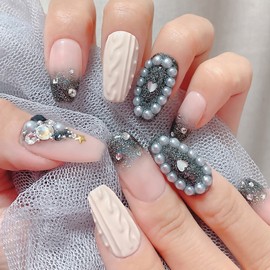 Black Chic Chris Handmade Nail Tips - Stiletto / 블랙시크크리스 수제네일팁 - 스틸레토